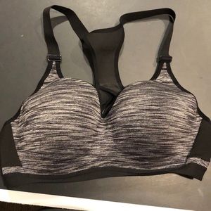 Incredible by Victoria’s Secret Sports Bra